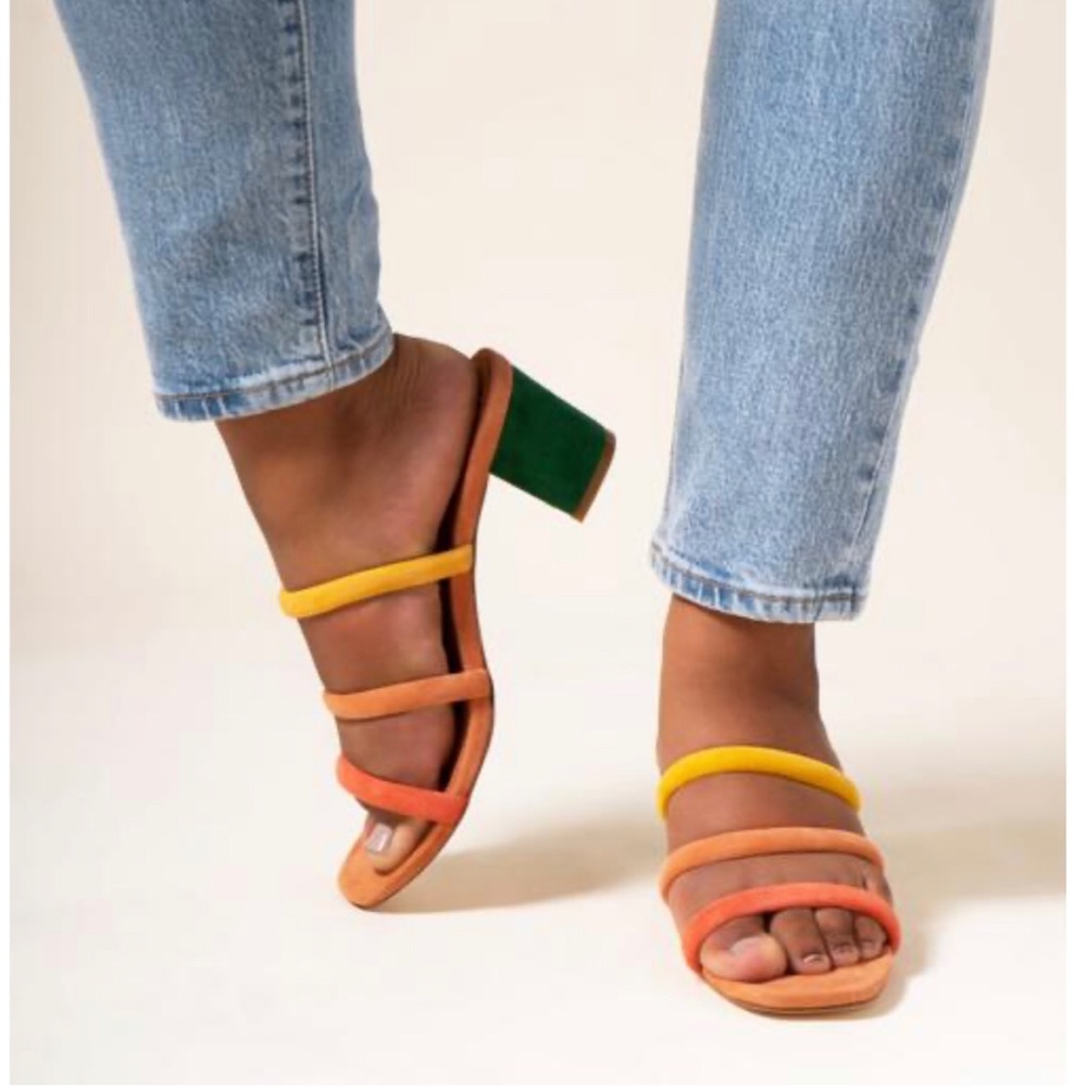 Charlotte Stone Belle rainbow sandal size 11
